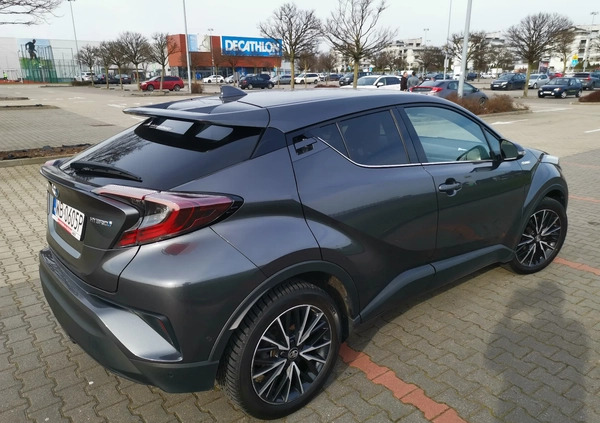 Toyota C-HR cena 83000 przebieg: 71963, rok produkcji 2016 z Warszawa małe 154